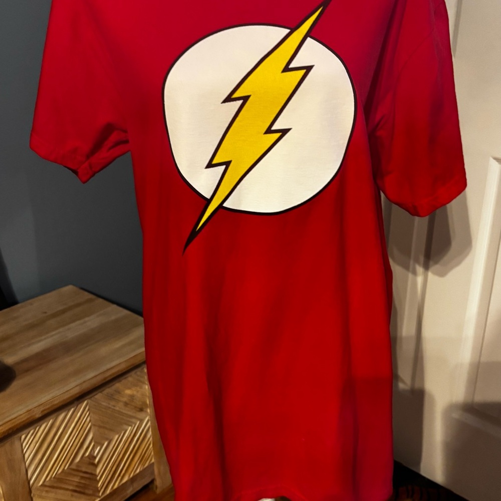 NWOT DC Comics The Flash TShirt